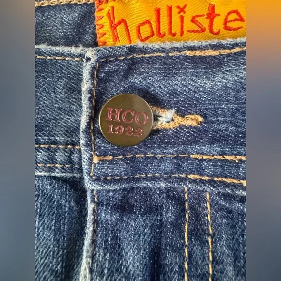 Hollister Distressed Denim Mini Skirt Blue Frayed Hem Size 5 - Picture 8 of 13